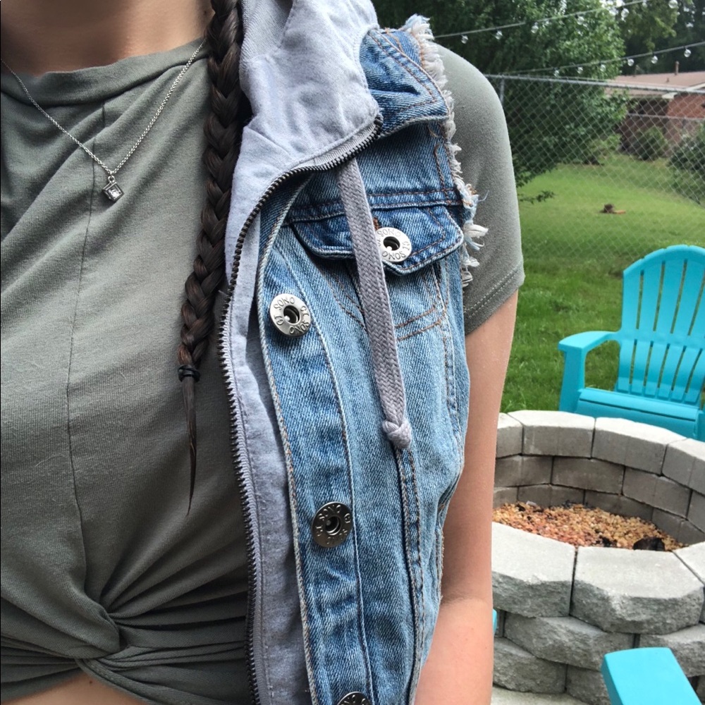Denim Hooded Crop Vest